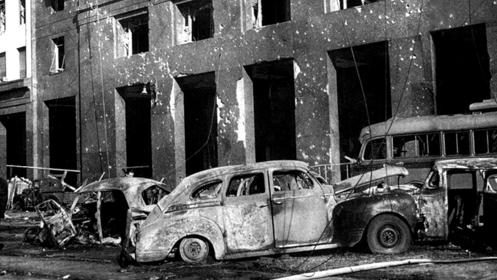 bombardeo a plaza en argentina