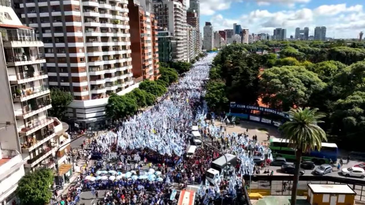 24M EN VIVO La Cámpora marcha desde la Ex ESMA hasta Plaza de Mayo a