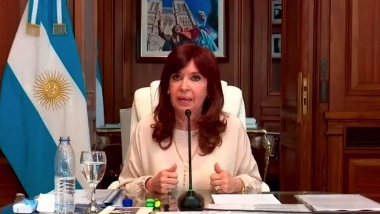 Alegato De Cristina Fernández De Kirchner En La Causa Vialidad En Vivo Por Youtube 